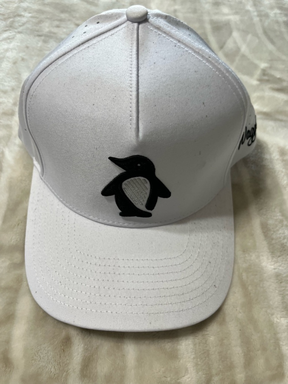 Waggle Golf Hat Penguin Logo White Snapback Performance Cap NWT $35